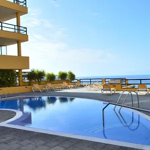 https://aguamarina-430.adeje-hotels.com